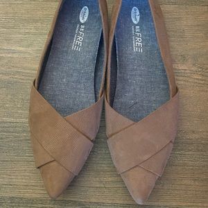 Dr. Scholl’s suede pointed toe flats, size 11